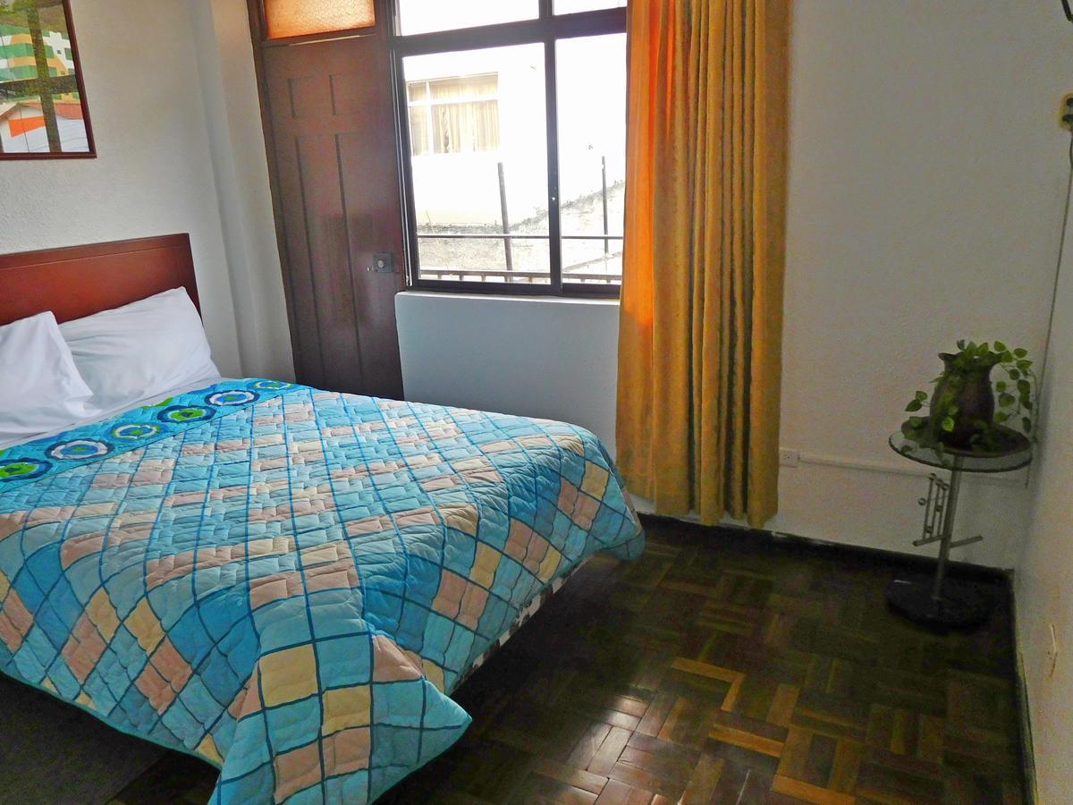 Hostal Alborada Riobamba Exterior photo